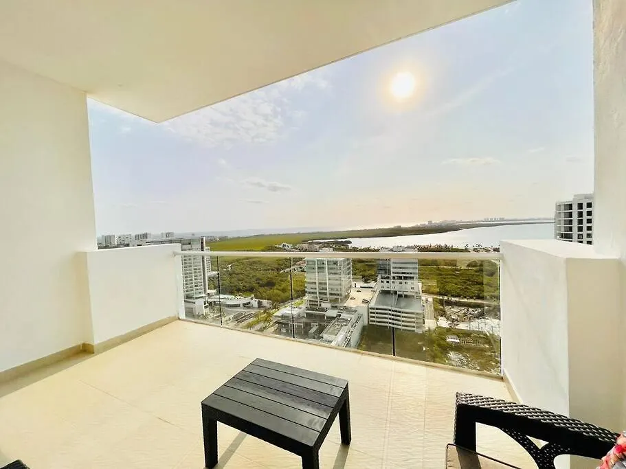 Amazing View 2 Bedroom Apto,5 Min To Hz,Malldownstairs Ny1601 Cancun 0*,