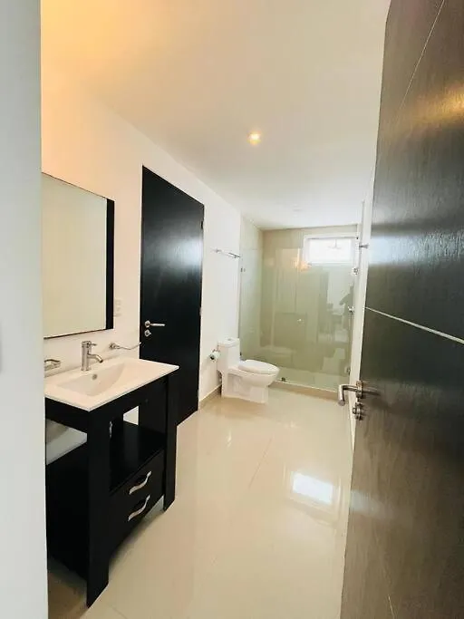 Amazing View 2 Bedroom Apto,5 Min To Hz,Malldownstairs Ny1601 Cancun Apartment